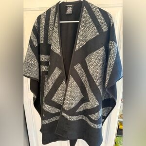 Ike Behar Fleece Poncho Wrap Black Geometric Open Shawl